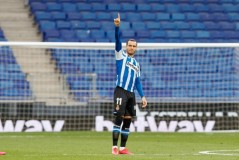 皇马逆转欧冠激战，姆巴佩双响助球队全胜领跑